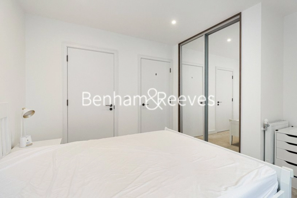 2 bedrooms apartments/flats for sale in Cedrus Avenue, Southall - UB1 view 11