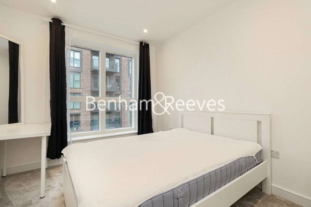 2 bedrooms apartments/flats for sale in Cedrus Avenue, Southall - UB1 view 13