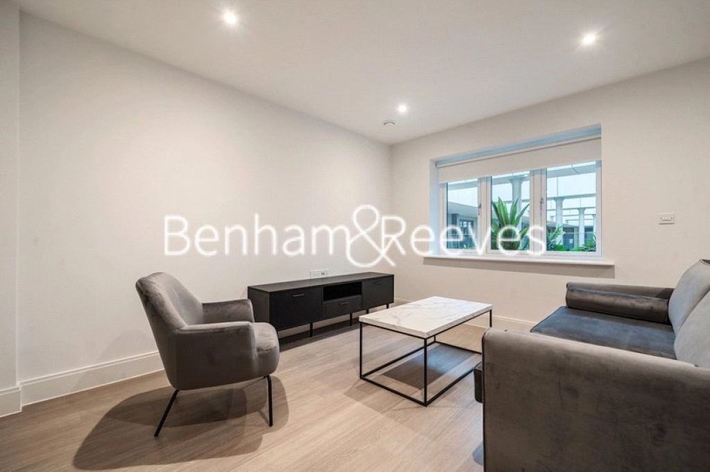 1 bedroom apartments/flats for sale in Memorial Avenue, Slough, Berkshire - SL1 view 2
