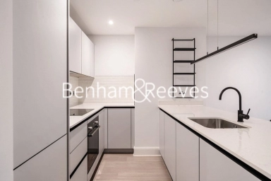 Memorial Avenue, Slough, Berkshire - SL1 view 6