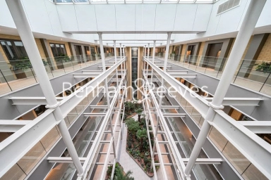 Memorial Avenue, Slough, Berkshire - SL1 view 17