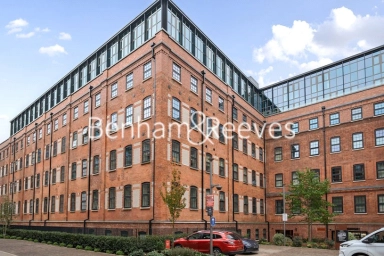 Memorial Avenue, Slough, Berkshire - SL1 view 16