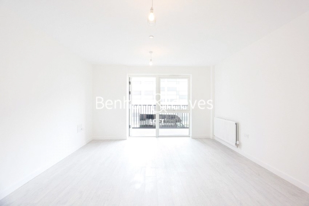 1 bedroom apartments/flats for sale in Farine Avenue, Hayes - UB3 view 2