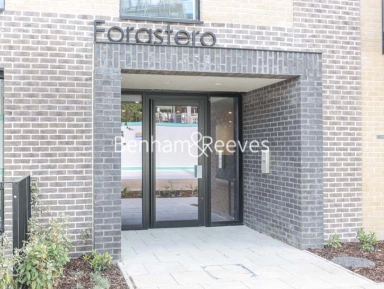 Farine Avenue, Hayes - UB3 view 12