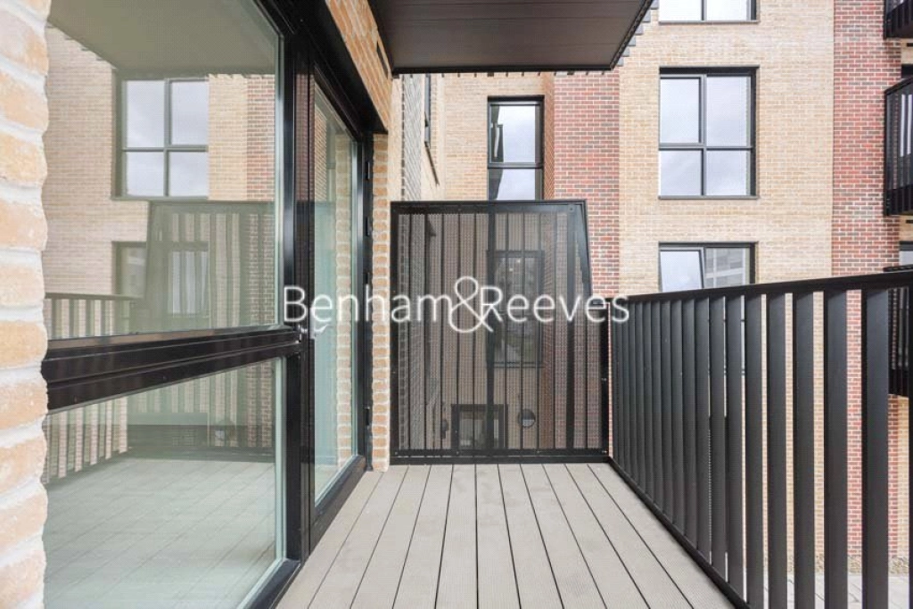 1 bedroom apartments/flats for sale in Farine Avenue, Hayes - UB3 view 15