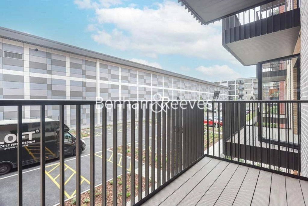 1 bedroom apartments/flats for sale in Farine Avenue, Hayes - UB3 view 20