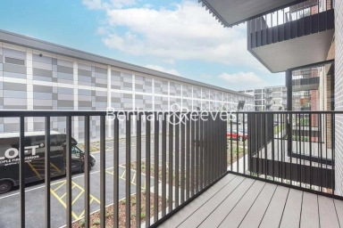 Farine Avenue, Hayes - UB3 view 20