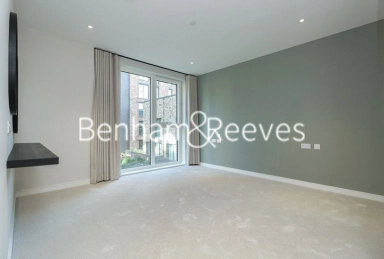 Greenleaf Walk, Southall - UB1 view 3