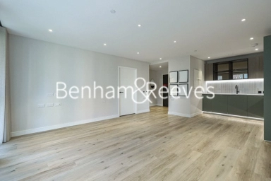 Greenleaf Walk, Southall - UB1 view 9