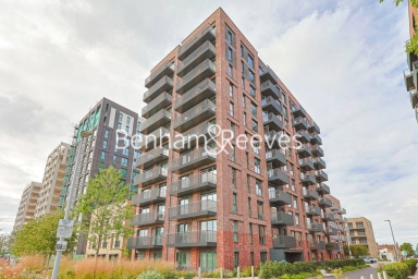 Cedrus Avenue, Southall - UB1 view 6