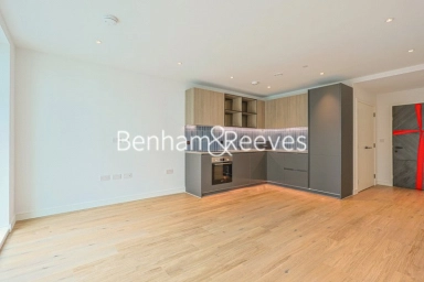Cedrus Avenue, Southall - UB1 view 11