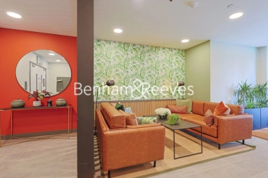 Cedrus Avenue, Southall - UB1 view 12