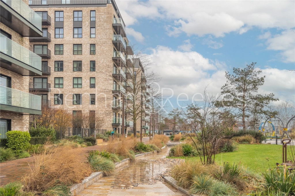 2 bedrooms apartments/flats for sale in Accolade Avenue, Southall - UB1 view 14