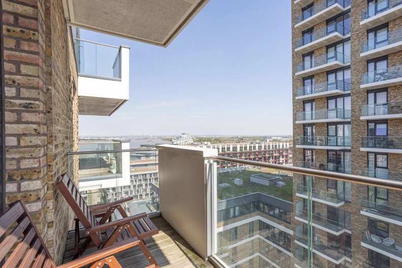 1 bedroom apartments/flats for sale in Victory Parade, Royal Arsenal - SE18 view 5