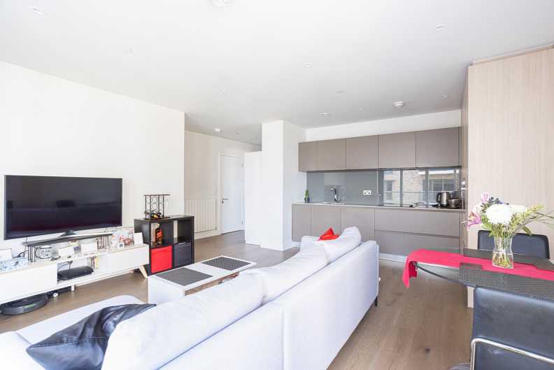 2 bedrooms apartments/flats to sale in Kidbrooke Park Road, Kidbrooke-image 9