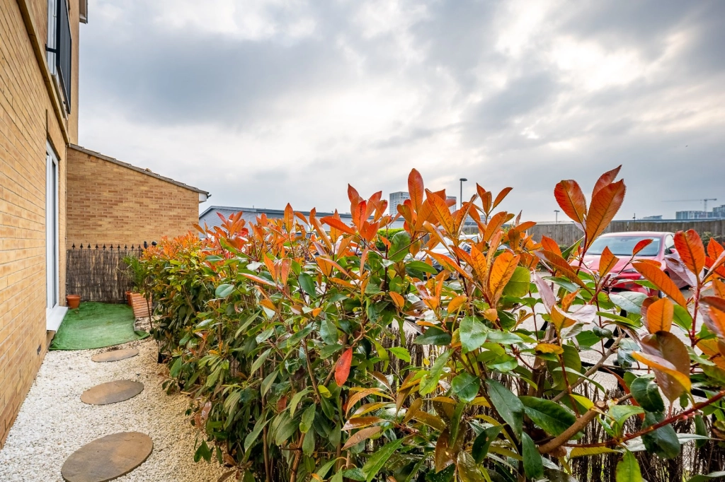 2 bedrooms apartments/flats for sale in Allenby Road, Woolwich - SE28 view 5