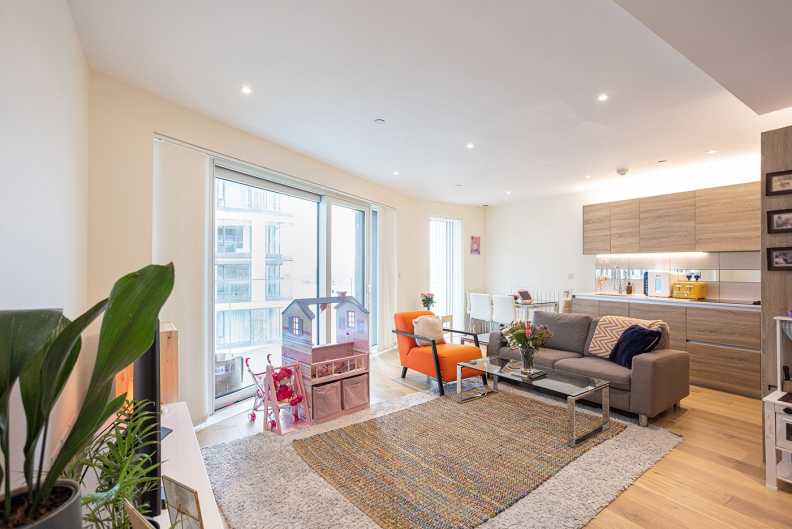 1 bedroom apartments/flats to sale in Duke Of Wellington Avenue, Woolwich-image 2