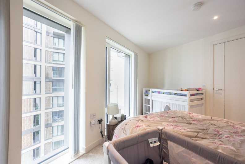 1 bedroom apartments/flats to sale in Duke Of Wellington Avenue, Woolwich-image 9