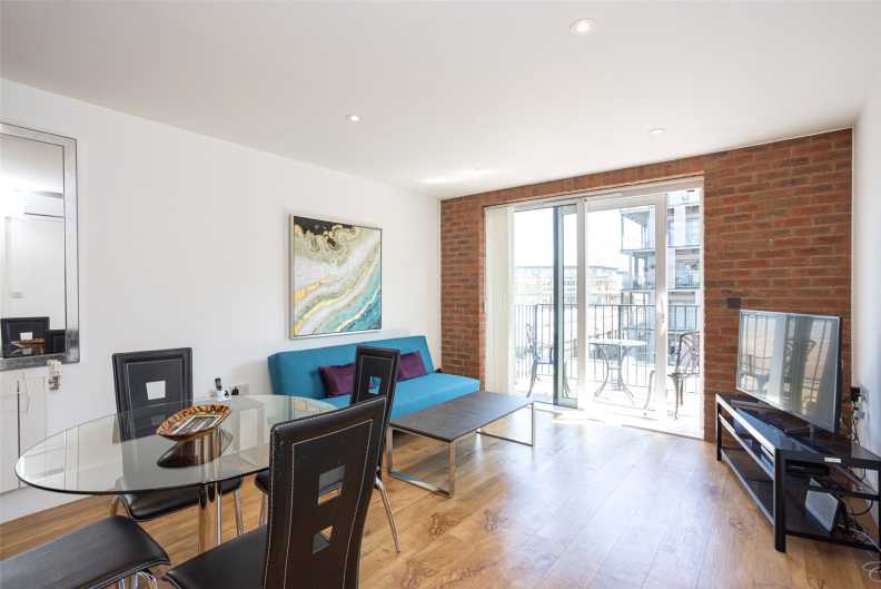2 bedrooms apartments/flats to sale in Major Draper Street, Woolwich-image 1