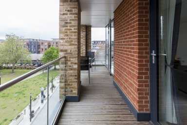 Victory Parade, Plumstead Road, Royal Arsenal - SE18 view 7
