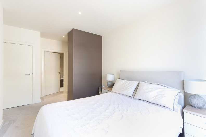 2 bedrooms apartments/flats to sale in Thunderer Walk, Woolwich-image 14