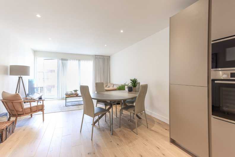 2 bedrooms apartments/flats to sale in Thunderer Walk, Woolwich-image 13