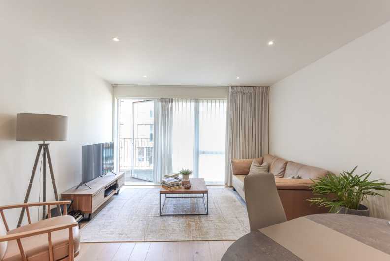 2 bedrooms apartments/flats to sale in Thunderer Walk, Woolwich-image 2