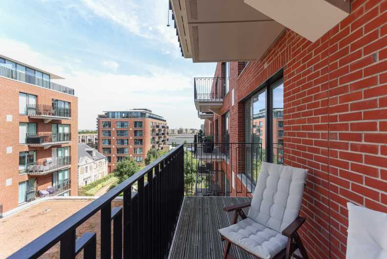 2 bedrooms apartments/flats to sale in Thunderer Walk, Woolwich-image 19