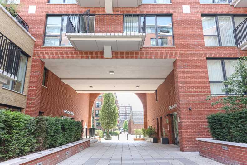 2 bedrooms apartments/flats to sale in Thunderer Walk, Woolwich-image 24
