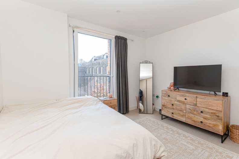 1 bedroom apartments/flats to sale in Duke of Wellington Avenue, Woolwich-image 9