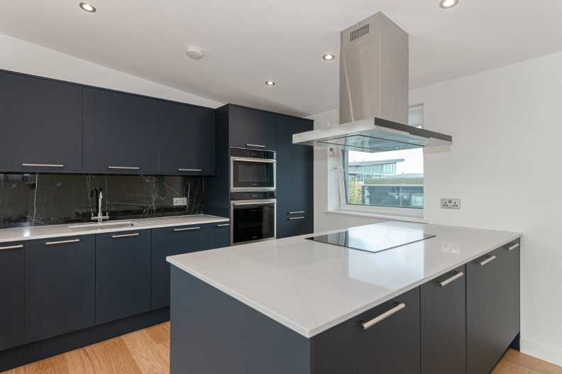 2 bedrooms apartments/flats to sale in Hopton Road, Woolwich-image 9