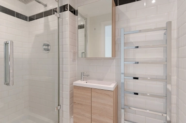 Hopton Road, Woolwich - SE18 view 18