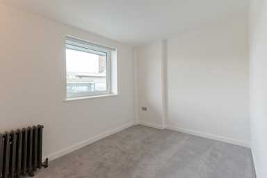 Hopton Road, Woolwich - SE18 view 15