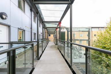 Hopton Road, Woolwich - SE18 view 11