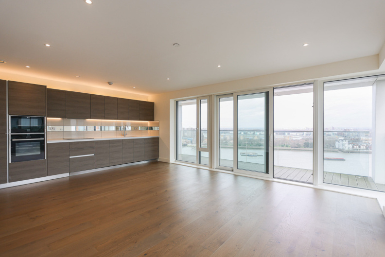 3 bedrooms apartments/flats to sale in Duke of Wellington Avenue, Woolwich-image 3