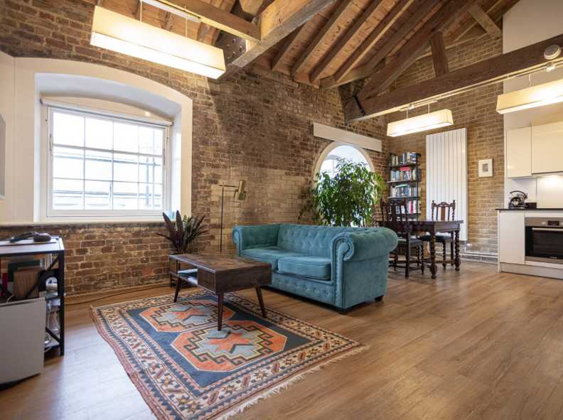 2 bedrooms apartments/flats to sale in Duke of Wellington Avenue, Woolwich-image 2
