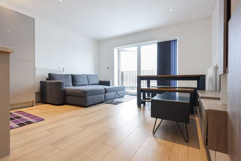 1 bedroom apartments/flats to sale in Brumwell Avenue, Woolwich-image 2