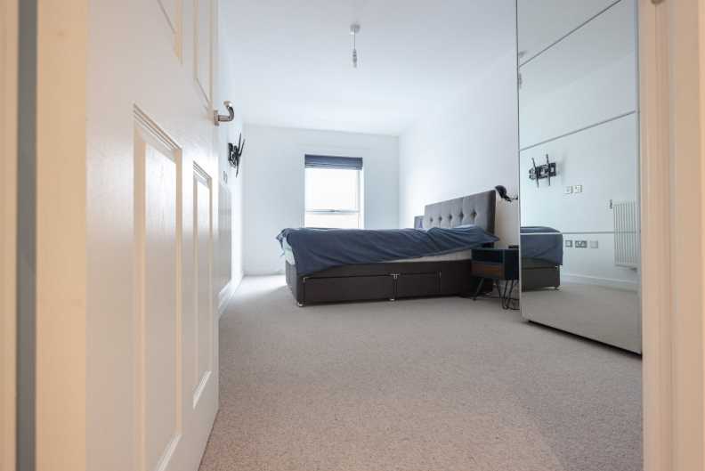 1 bedroom apartments/flats to sale in Brumwell Avenue, Woolwich-image 5