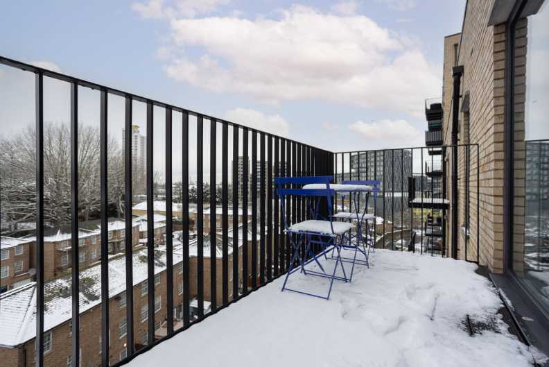 1 bedroom apartments/flats to sale in Brumwell Avenue, Woolwich-image 4