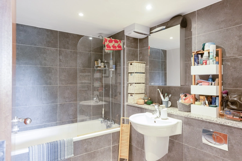 2 bedrooms apartments/flats for sale in Marlborough Road, Woolwich - SE18 view 14