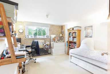 Marlborough Road, Woolwich - SE18 view 11