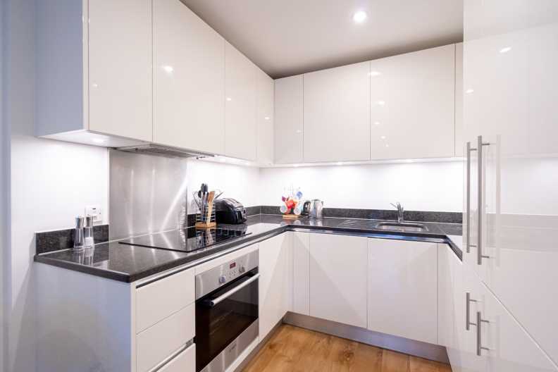 2 bedrooms apartments/flats to sale in Major Draper Street, Woolwich-image 4