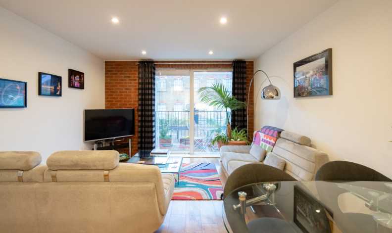 2 bedrooms apartments/flats to sale in Major Draper Street, Woolwich-image 3