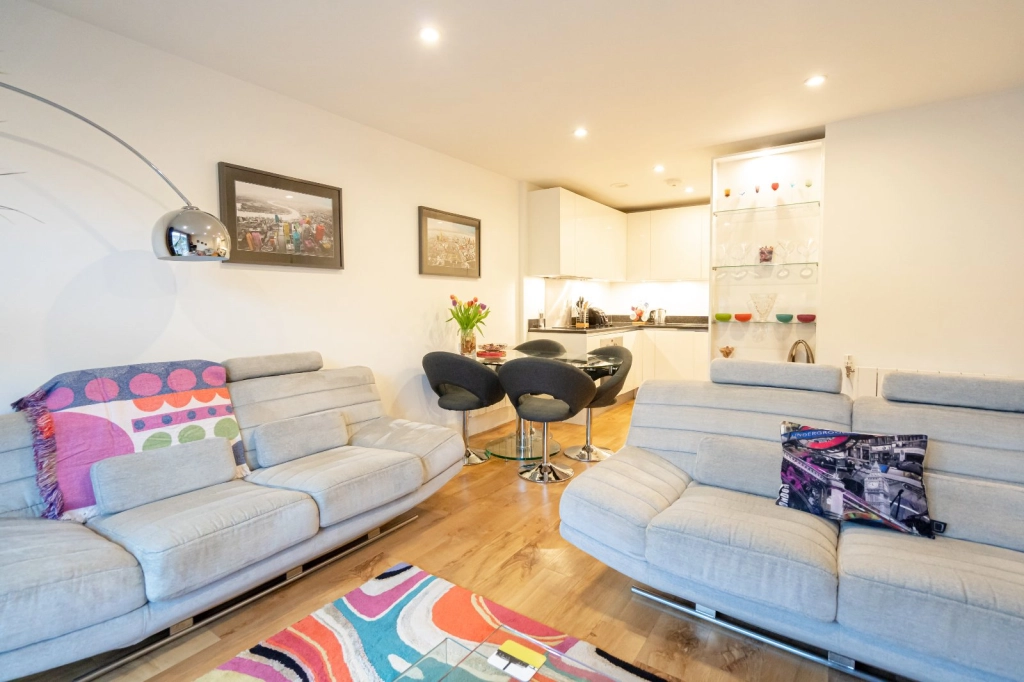 2 bedrooms apartments/flats for sale in Major Draper Street, Woolwich - SE18 view 17