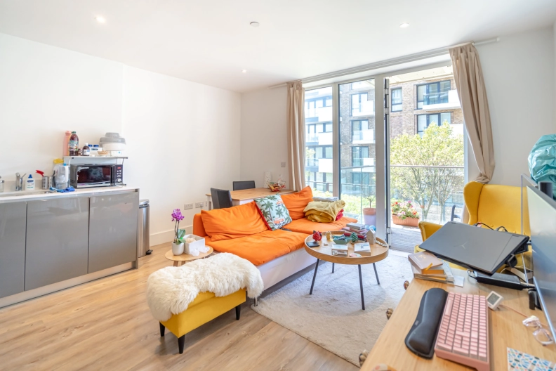 1 bedroom apartments/flats for sale in Victory Parade, Plumstead Road, Woolwich - SE18 view 3