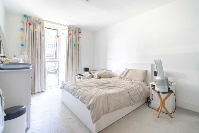 1 bedroom apartments/flats to sale in Victory Parade, Plumstead Road, Woolwich-image 4