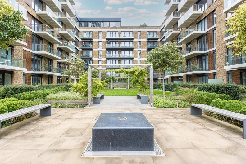 1 bedroom apartments/flats for sale in Victory Parade, Plumstead Road, Woolwich - SE18 view 9