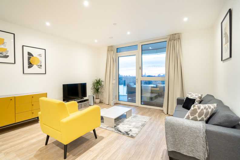 2 bedrooms apartments/flats to sale in Telegraph Avenue, Surrey Quays-image 3