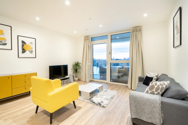 2 bedrooms apartments/flats for sale in Telegraph Avenue, Greenwich - SE10 view 3