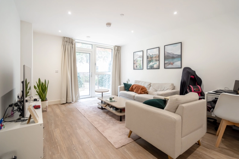 1 bedroom apartments/flats for sale in Telegraph Avenue, Greenwich - SE10 view 11